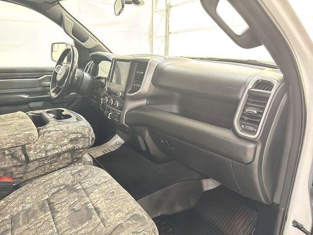 2022 RAM 1500 Big Horn Quad Cab 4x2 6'4" Box