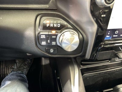 2022 RAM 1500 Laramie Crew Cab 4x4 5'7" Box