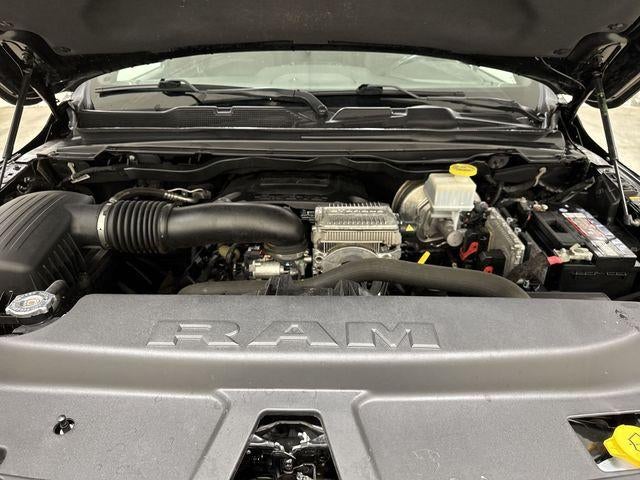 2022 RAM 1500 Laramie Crew Cab 4x4 5'7" Box