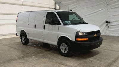 2025 Chevrolet Express Cargo WT