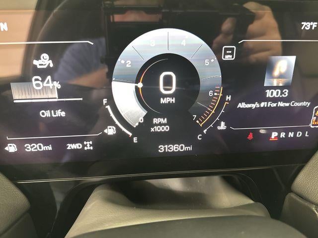 2025 GMC Yukon AT4 - Photo 11