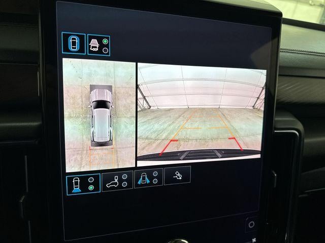 2025 GMC Yukon AT4 - Photo 15
