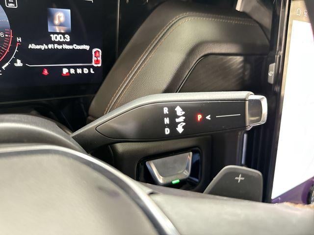 2025 GMC Yukon AT4 - Photo 16