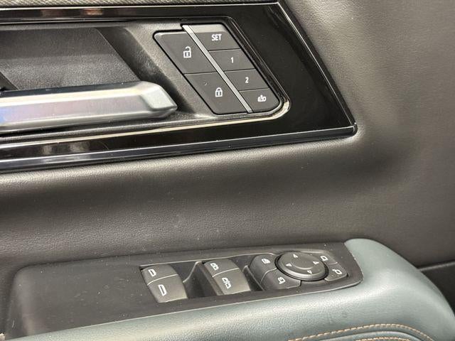 2025 GMC Yukon AT4 - Photo 24