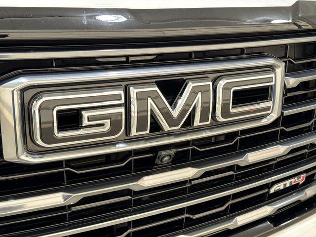 2025 GMC Yukon AT4 - Photo 33