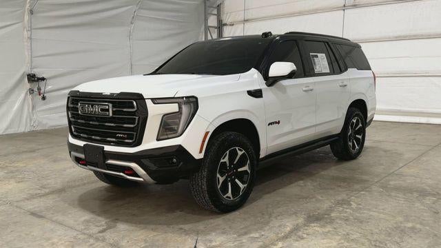 2025 GMC Yukon AT4 - Photo 8
