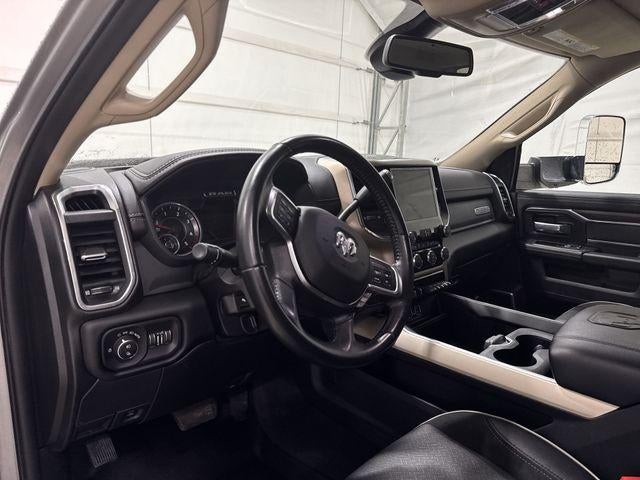 2022 RAM 3500 Laramie Crew Cab 4x4 8' Box