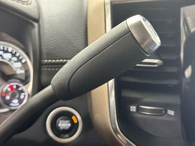 2022 RAM 3500 Laramie Crew Cab 4x4 8' Box