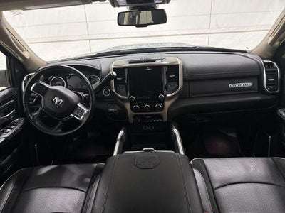 2022 RAM 3500 Laramie Crew Cab 4x4 8' Box