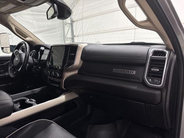 2022 RAM 3500 Laramie Crew Cab 4x4 8' Box