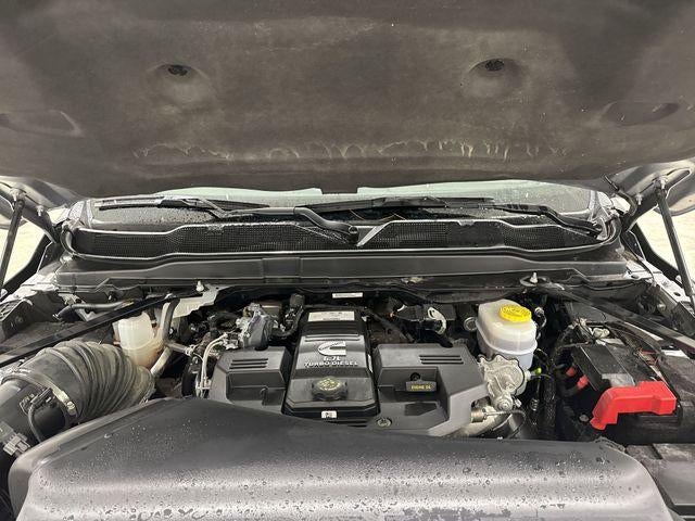 2022 RAM 3500 Laramie Crew Cab 4x4 8' Box