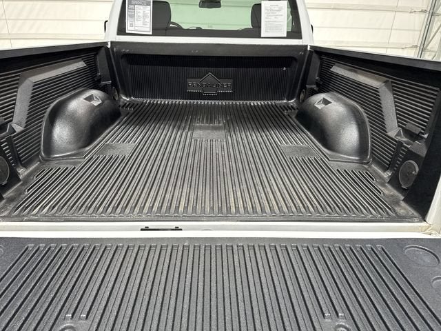 2018 RAM 1500 Tradesman Regular Cab 4x4 6'4" Box