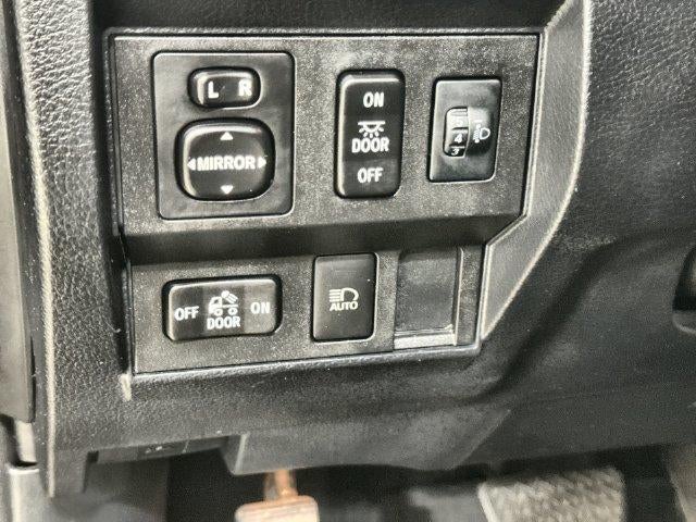2018 Toyota Tundra SR5 5.7L V8